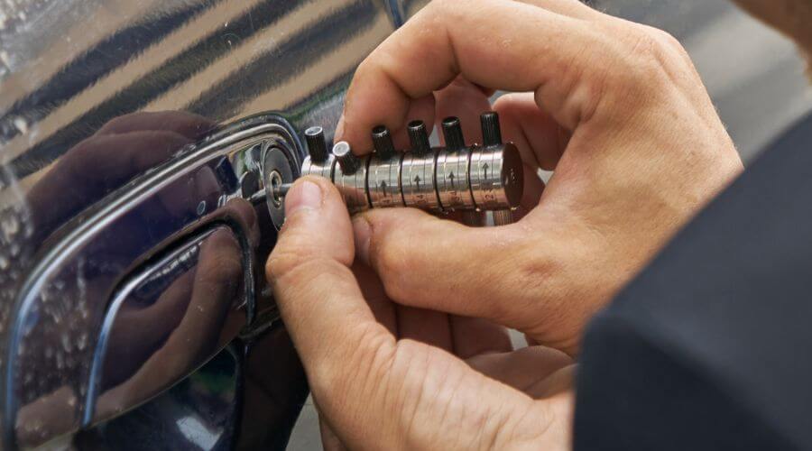 Expert Emergency Roof Repairs services in Orland, IN